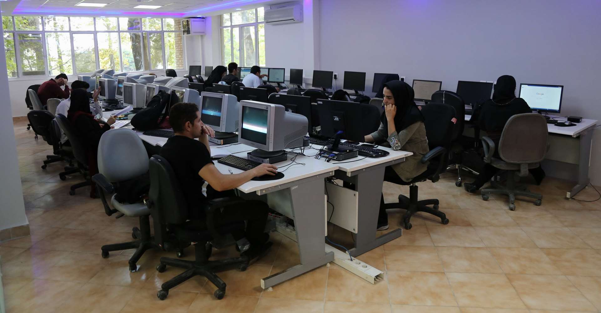 کتابخانه مرکزی4