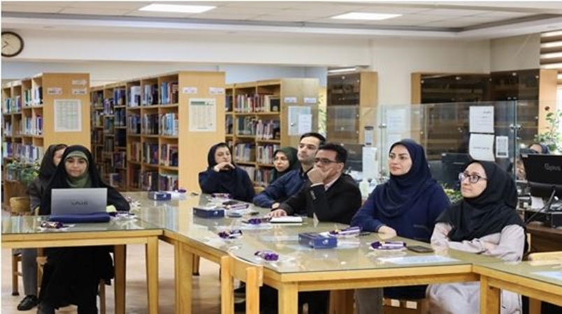 در مراسم کافه کتاب:رونمایی از درسنامه جامع روش‌های ارزیابی در آسیب شناسی گفتار و زبان انجام شد